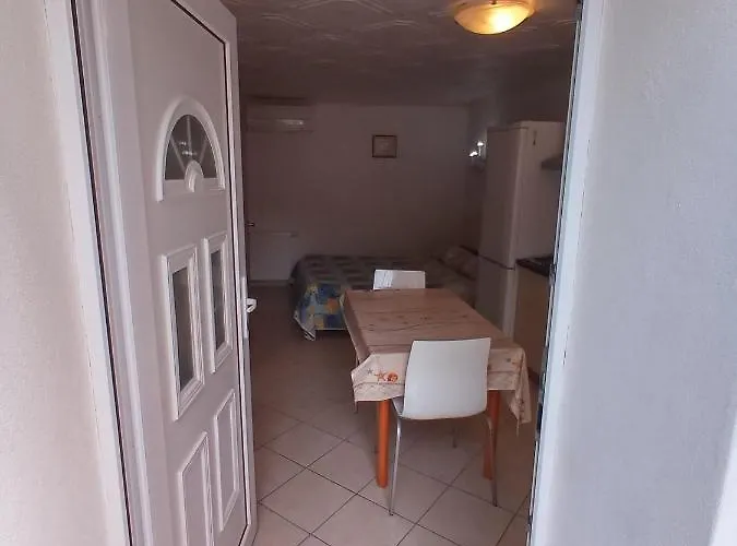 Mara * أنكاران